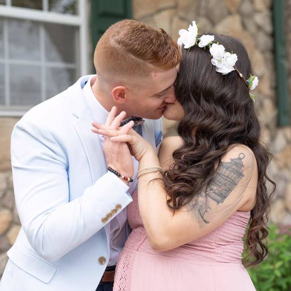 Meet your Posher, Stephanie - Picture 1 of 1